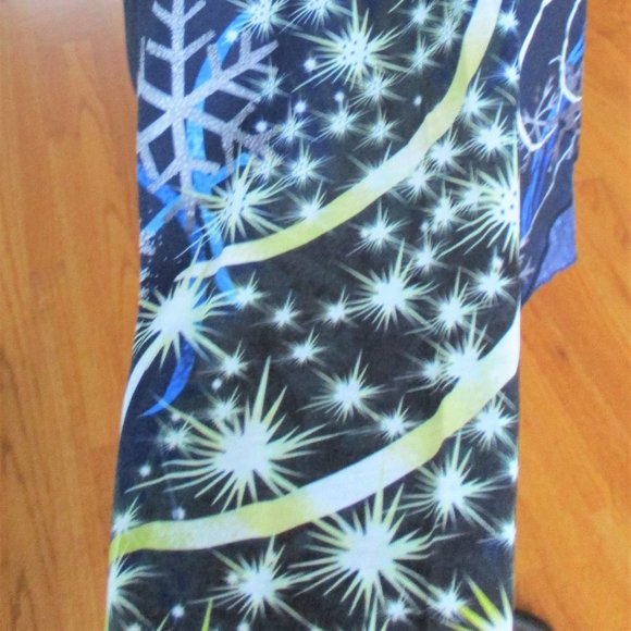 Holiday Tunic Top - Picture 3 of 9